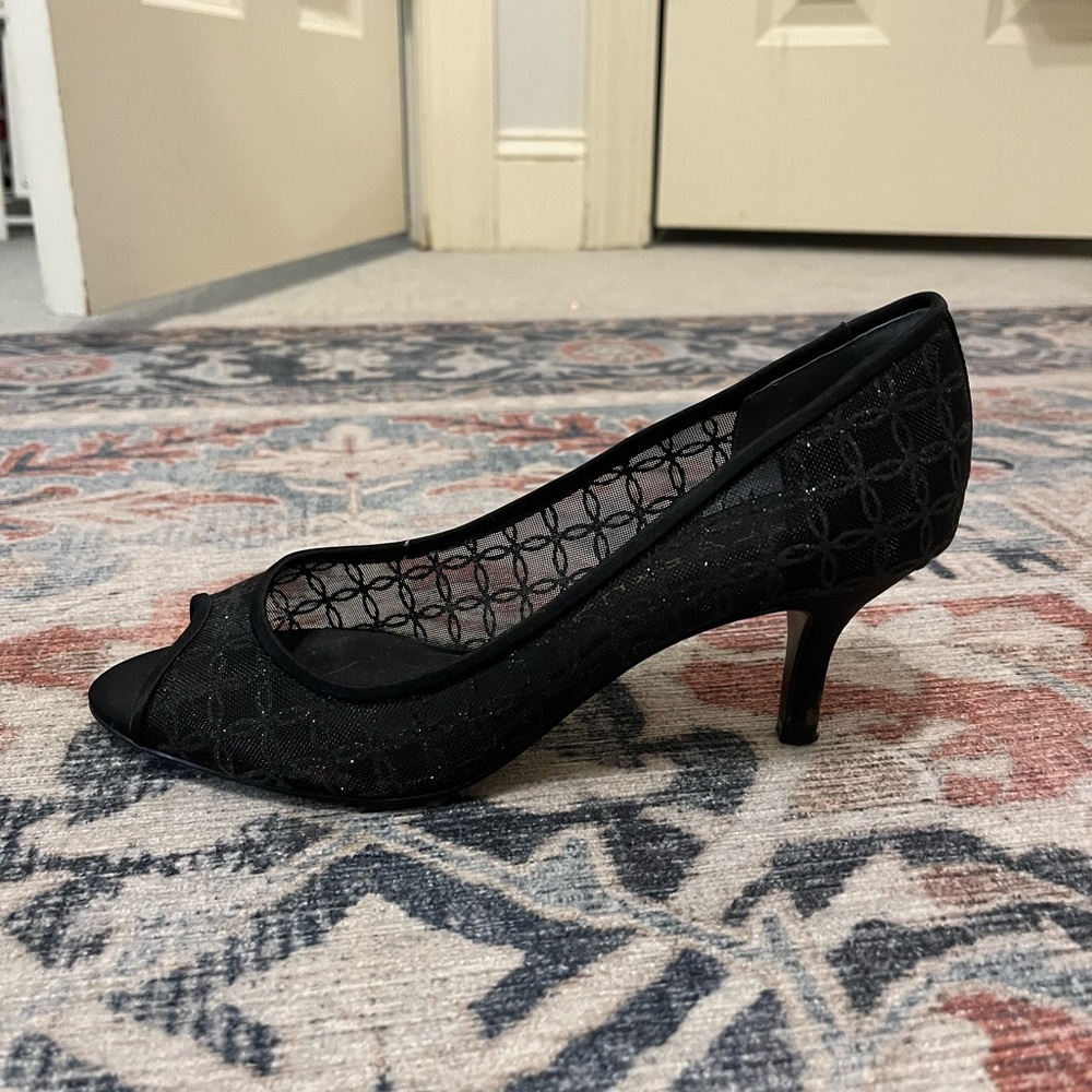 MICHAEL KORS Fifi Black Shoes Peep Toe